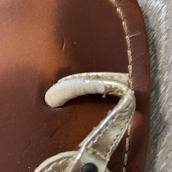 Nine West gold slippers - Picture 3 of 3